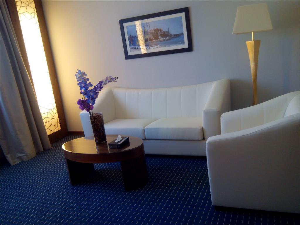 Royal Tulip Skikda Filfila Kamer foto